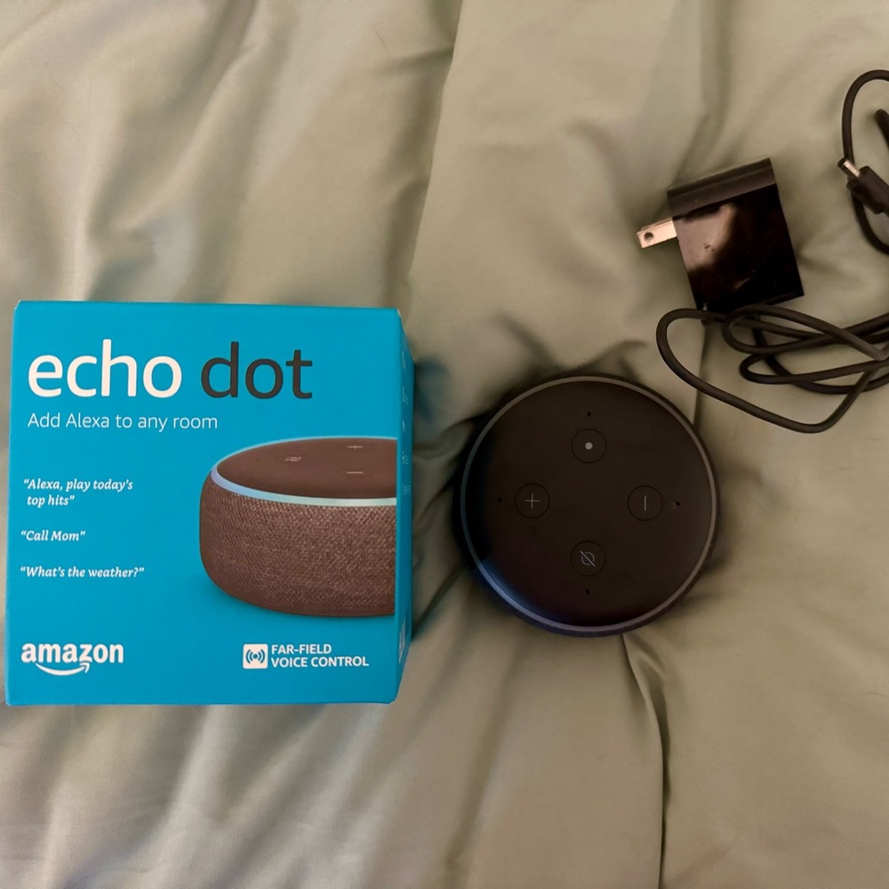 Amazon Echo Dot New with Box